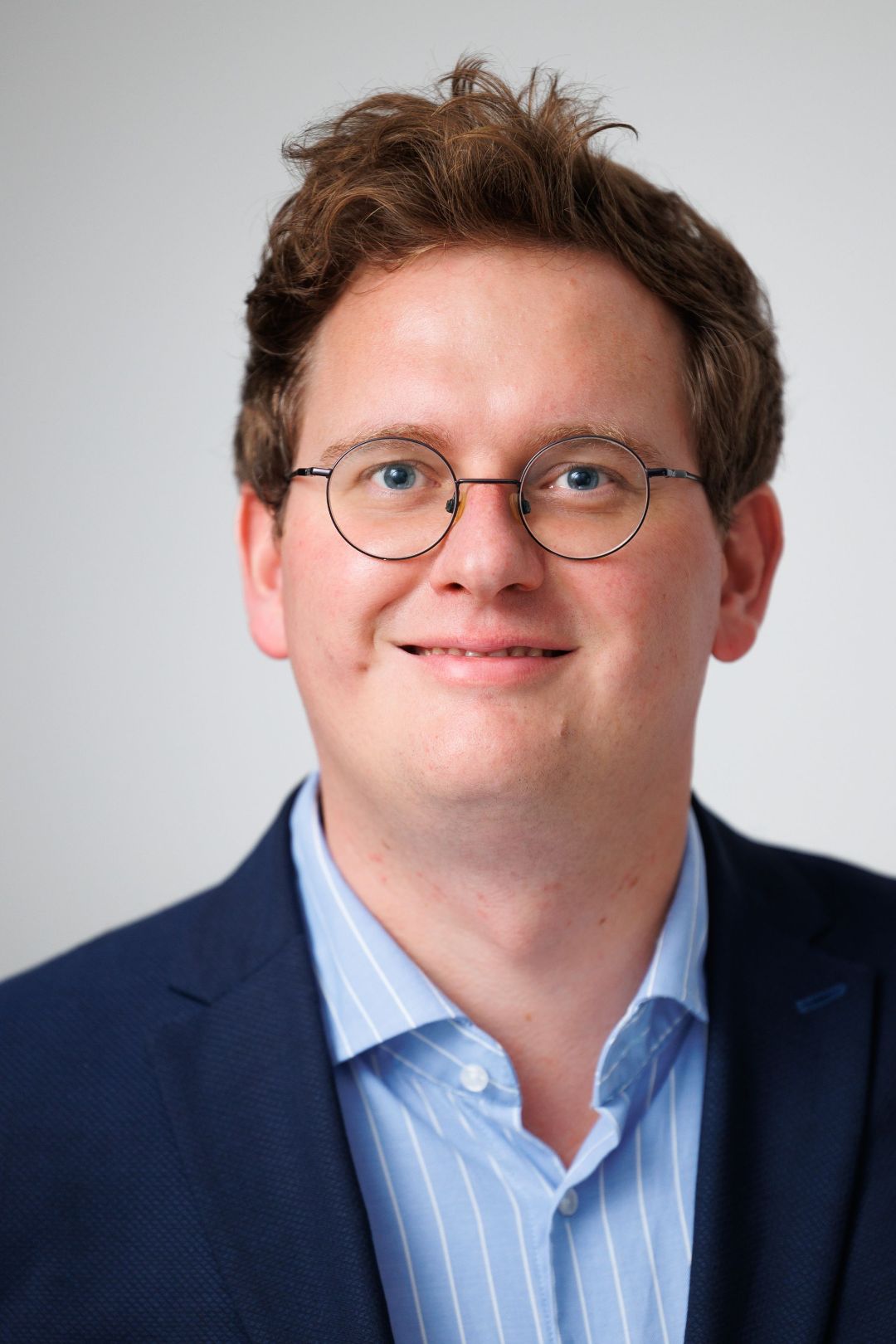 Portrait von Dr. Bernhard Lauxmann